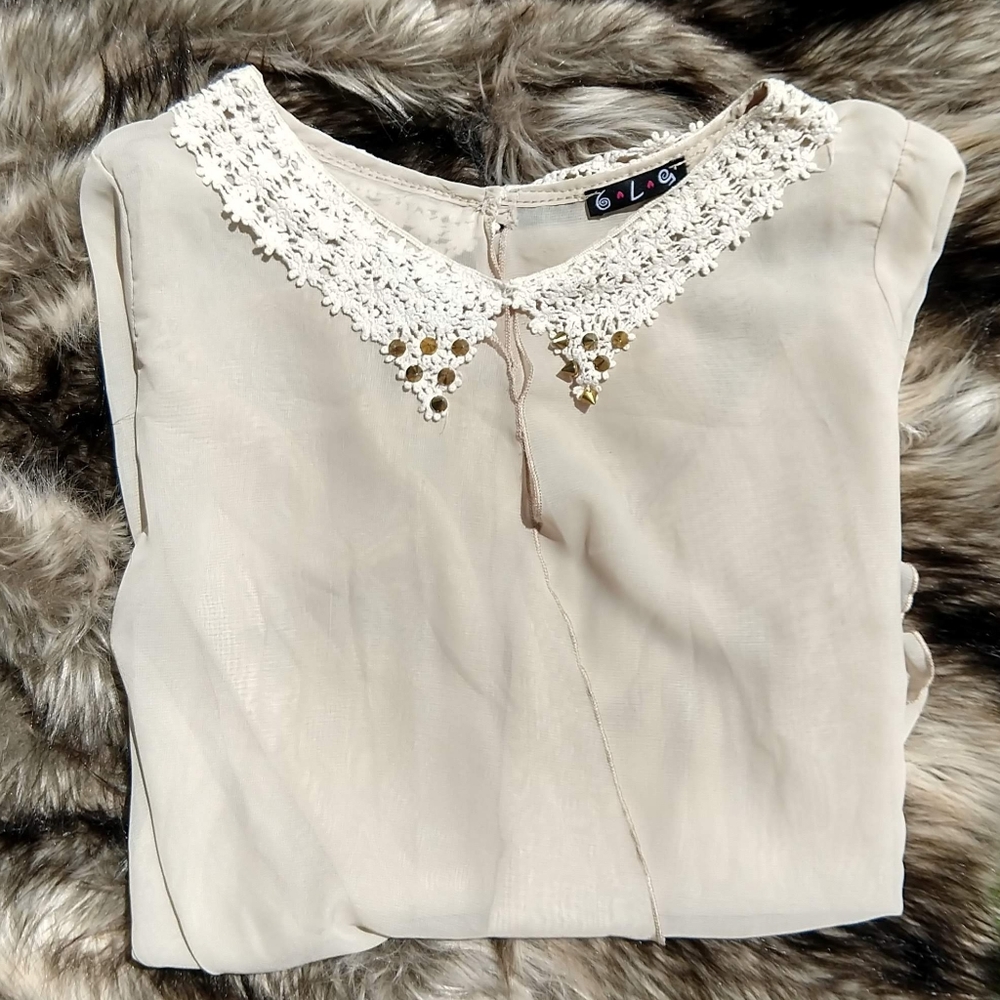 3/$10✨Flowy 579 Top